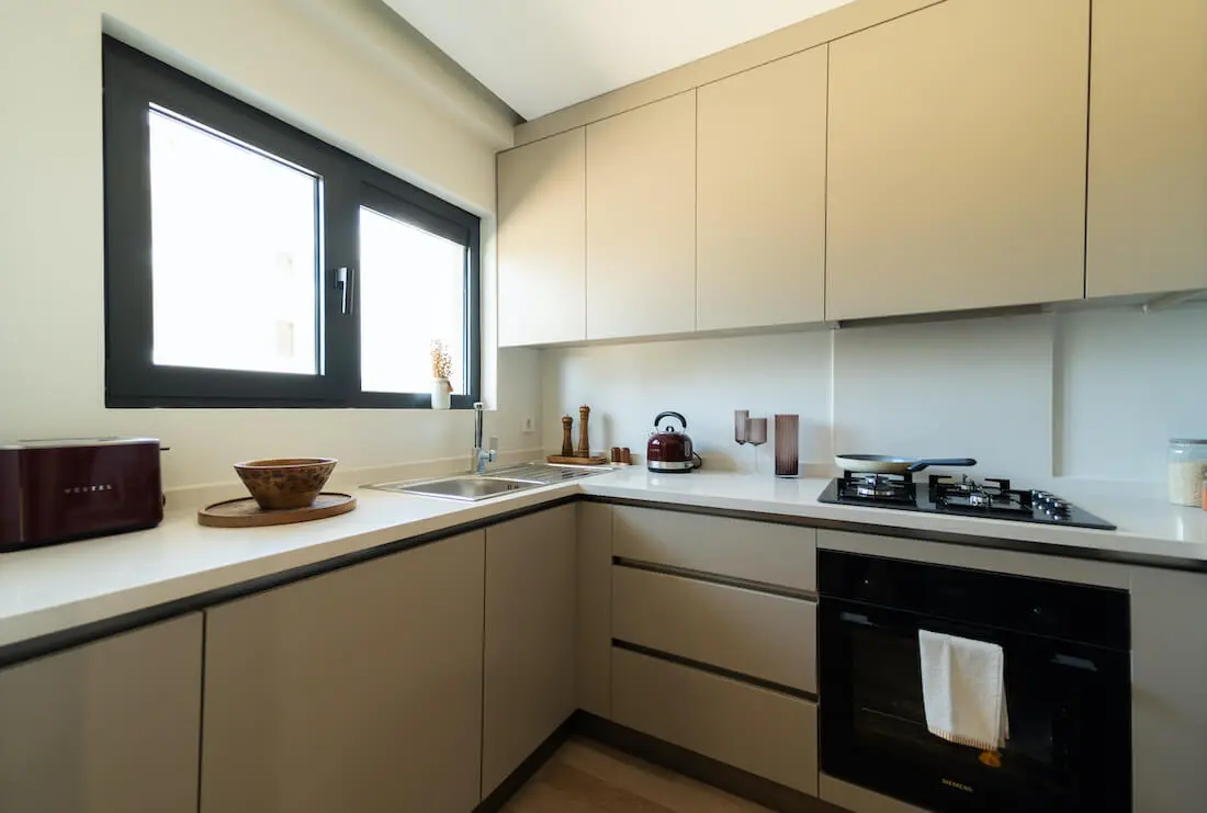 Fitted kitchen